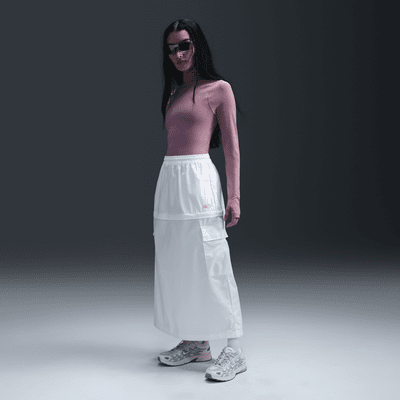 スカート Nike  Women's Mid-Rise Woven Cargo Midi Skirt Nike Sportswear Women's Mid-Rise Woven Cargo Midi Skirt. Nike ID